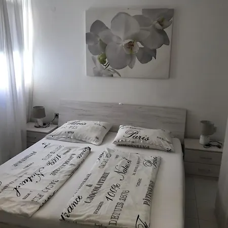 Apartments Gvarda Umag Room photo