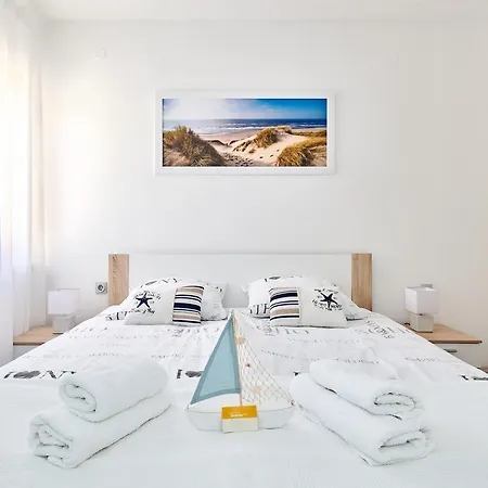 Apartments Gvarda Umag Exterior photo