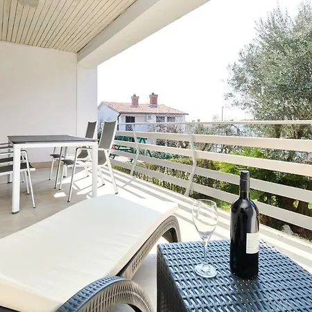 Apartments Gvarda Umag Exterior photo